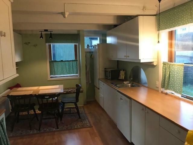 Вілла Det Lille Gule Hus Trongisvagur Екстер'єр фото